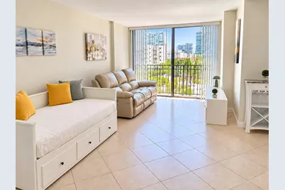 17021 N Bay Road #816, Sunny Isles Beach, FL 33160 - Photo 2