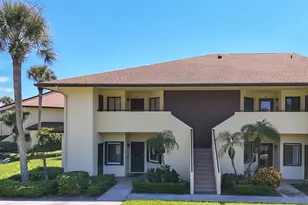 6303 SE Williamsburg Dr, Hobe Sound, FL 33455 - Photo 2