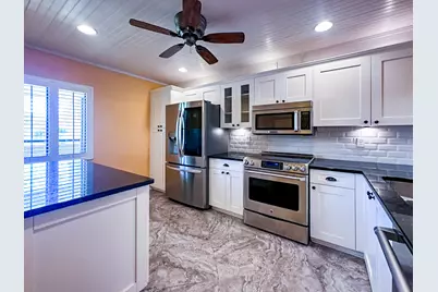 6303 SE Williamsburg Drive #201, Hobe Sound, FL 33455 - Photo 8