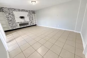 4039 Palm Bay Cir, West Palm Beach, FL 33406 - Photo 10