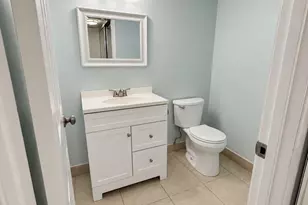 4039 Palm Bay Cir, West Palm Beach, FL 33406 - Photo 18