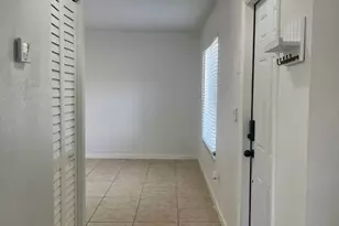 1985 SW Aquarius Ln, Port Saint Lucie, FL 34984 - Photo 6