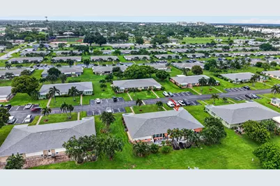 190 N High Point Boulevard #A, Boynton Beach, FL 33435 - Photo 4