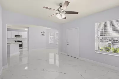 128 SW Peacock Boulevard #15-101, Port Saint Lucie, FL 34986 - Photo 4