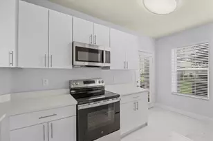 128 SW Peacock Blvd, Port Saint Lucie, FL 34986 - Photo 10