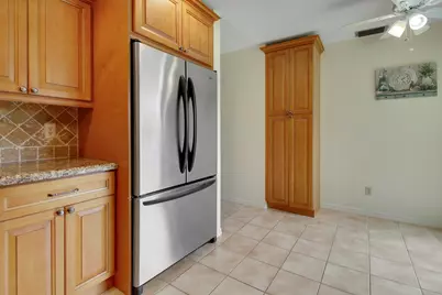 6807 SE Yorktown Drive, Hobe Sound, FL 33455 - Photo 8