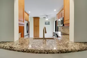 6807 SE Yorktown Dr, Hobe Sound, FL 33455 - Photo 14