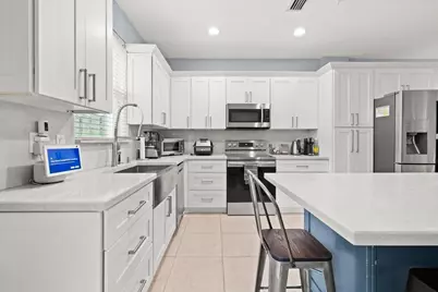 130 Emerald Creek Terrace, Davie, FL 33325 - Photo 6