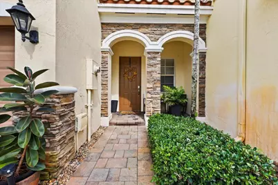 130 Emerald Creek Terrace, Davie, FL 33325 - Photo 2