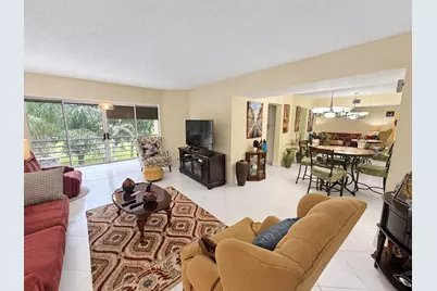 3810 Via Poinciana #303, Greenacres, FL 33467 - Photo 10