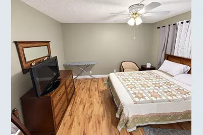 3810 Via Poinciana #303, Greenacres, FL 33467 - Photo 4