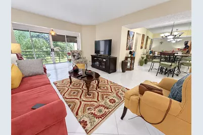 3810 Via Poinciana #303, Greenacres, FL 33467 - Photo 12