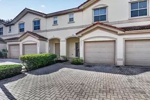 2557 Riverside Dr, Coral Springs, FL 33065 - Photo 2