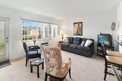 339 Northampton Q, West Palm Beach, FL 33417 - Photo 4