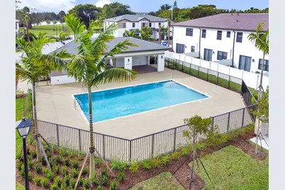 708 Del Vista Road, Pompano Beach, FL 33069 - Photo 18