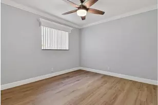 1615 Shirley Ct, Lantana, FL 33462 - Photo 10