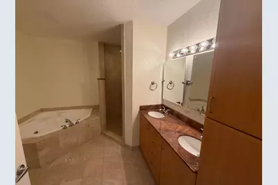1640 Presidential Way #307, West Palm Beach, FL 33401 - Photo 6