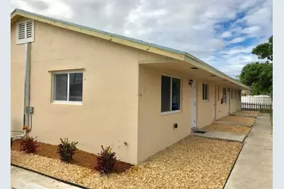 419 N Broadway #3, Lantana, FL 33462 - Photo 2
