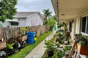 419 N Broadway, Lantana, FL 33462 - Photo 32