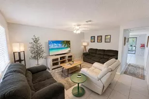 9258 Green Meadows Way, Palm Beach Gardens, FL 33418 - Photo 2