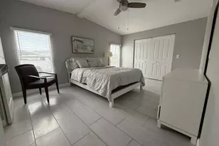 6085 Seashore Dr, Atlantis, FL 33462 - Photo 10