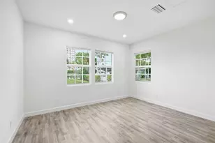 5203 N Flagler Dr, West Palm Beach, FL 33407 - Photo 16