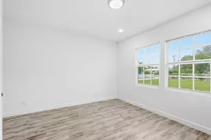 5203 N Flagler Dr, West Palm Beach, FL 33407 - Photo 18