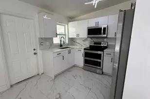 508 Palm Ave, Fort Pierce, FL 34982 - Photo 2