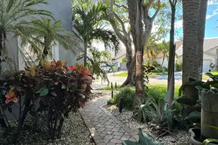 10366 Buena Ventura Dr, Boca Raton, FL 33498 - Photo 6