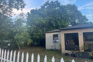 2126 NW 92nd St, Miami, FL 33147 - Photo 1