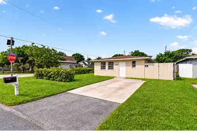 603 N Broadway, Lantana, FL 33462 - Photo 1