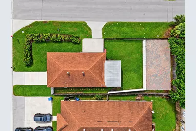 603 N Broadway, Lantana, FL 33462 - Photo 2