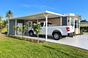 8572 Crown Dr, Boynton Beach, FL 33436 - Photo 6