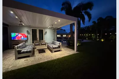730 Camino Lakes Circle, Boca Raton, FL 33486 - Photo 8