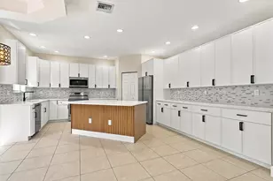 2956 Shaughnessy Dr, Wellington, FL 33414 - Photo 2