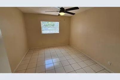 4270 NW 40th Street #104, Lauderdale Lakes, FL 33319 - Photo 4