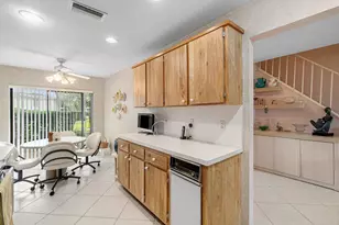 13 Westgate Ln, Boynton Beach, FL 33436 - Photo 16