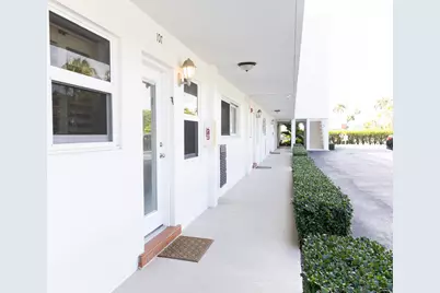 139 Sunrise Avenue #107, Palm Beach, FL 33480 - Photo 38