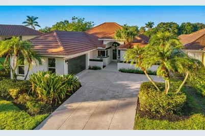 107 Golfview Court, Palm Beach Gardens, FL 33418 - Photo 1