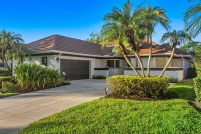 107 Golfview Court, Palm Beach Gardens, FL 33418 - Photo 2