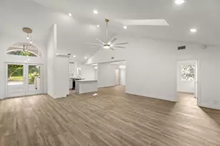 107 Golfview Ct, Palm Beach Gardens, FL 33418 - Photo 32