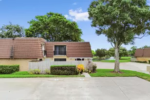 2523 25th Ln, Palm Beach Gardens, FL 33418 - Photo 22
