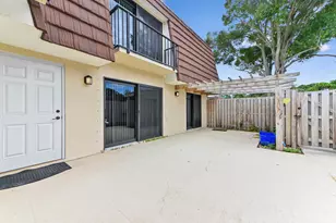 2523 25th Ln, Palm Beach Gardens, FL 33418 - Photo 24