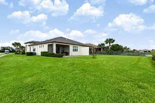 11476 SW Lake Park Dr, Port Saint Lucie, FL 34987 - Photo 24