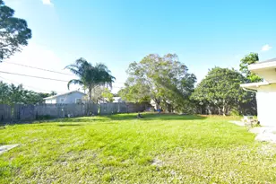 1102 SW Hibiscus St, Port Saint Lucie, FL 34983 - Photo 14