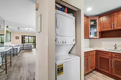 37 Stratford Lane W #D, Boynton Beach, FL 33436 - Photo 12