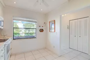 7911 Eastlake Dr, Boca Raton, FL 33433 - Photo 20