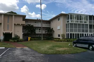 2562 Garden Dr N, Lake Worth, FL 33461 - Photo 1