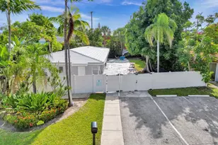 4422 Sea Grape Dr, Lauderdale by the Sea, FL 33308 - Photo 2