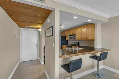 6 Royal Palm Way #307, Boca Raton, FL 33432 - Photo 6